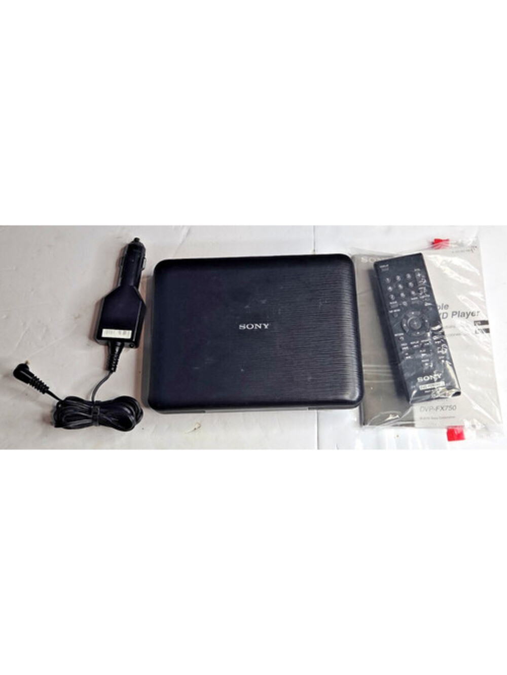 Sony DVP-FX750 7" Portable CD DVD Player RMT-D195 Remote Car Adapter Manual